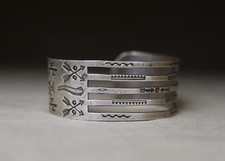 Vintage Fred Harvey Era Native American Sterling Silver Cuff Bracelet Size 7 - Additional view 4