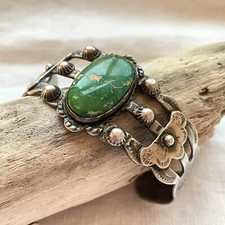 Vintage Fred Harvey Era Stamped Silver Turquoise Cuff Bracelet, 31.3 Grams - Additional view 6