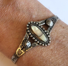 Vintage Fred Harvey Era Navajo Stamped Sterling Silver Cuff Bracelet W Abalone - Additional view 5