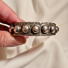 FRED HARVEY ERA 1940s-50s 7-DOME STAMPED CUFF BRACELET; RARE - Additional view 1