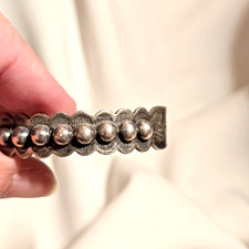 FRED HARVEY ERA 1940s-50s 14-DOME SCALLOPED & STAMPED CUFF BRACELET; RARE - Additional view 5