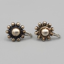 NOS Dainty Fred Harvey Era Sterling Silver Beaded Dome Screw Back Earrings 3.5g - Additional view 2