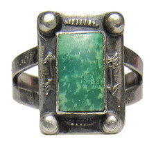 Navajo Fred Harvey Era ARROW Sterling Silver SQUARE Green TURQUOISE Ring sz7.5 - Additional view 2