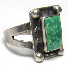 Navajo Fred Harvey Era ARROW Sterling Silver SQUARE Green TURQUOISE Ring sz7.5 - Additional view 16