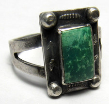 Navajo Fred Harvey Era ARROW Sterling Silver SQUARE Green TURQUOISE Ring sz7.5 - Additional view 7