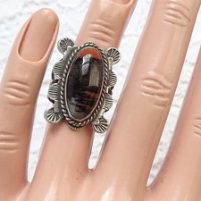 Fred Harvey Era Navajo Petrified Wood & 925 Sterling Pinky Ring Sz 5.25 Stamped - Additional view 2