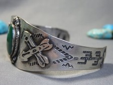 Fred Harvey Era NAVAJO Cerrillos TURQUOISE Hammered COIN Silver Bracelet - Additional view 5