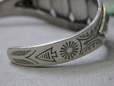 Fred Harvey Era NAVAJO Natural KINGMAN TURQUOISE Coin SILVER 30g Cuff Bracelet - Additional view 8