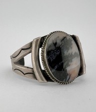 Vtg Fred Harvey Era Navajo Sterling Silver Petrified Wood Stamped Cuff Bracelet - Additional view 1