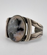 Vtg Fred Harvey Era Navajo Sterling Silver Petrified Wood Stamped Cuff Bracelet - Additional view 2