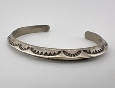 Vintage Early Fred Harvey Era Sterling Silver Carinated Stamped Cuff Bracelet - Additional view 2