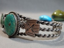 ANTIQUE Harvey Era NAVAJO Hachita TURQUOISE Coin Silver THUNDERBIRD 32g Bracelet - Additional view 6