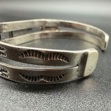 VTG FRED HARVEY ERA GREEN TURQUOISE THUNDERBIRD STERLING SILVER CUFF BRACELET - Additional view 5