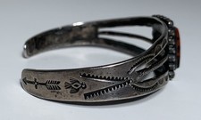 NAVAJO SILVER STAMPWORK & PETRIFIED WOOD BRACELET Vintage FRED HARVEY - Additional view 1