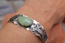 Vintage Navajo Sterling Fred Harvey Green Turquoise Cuff Bracelet As Is - Additional view 1