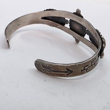 Fred Harvey Era Vintage Native American Sterling Silver Cuff Bracelet - Additional view 3
