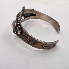 Fred Harvey Era Vintage Native American Sterling Silver Cuff Bracelet - Additional view 4