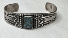 Vintage Fred Harvey Era Navajo Heavy Stamped Sterling Turquoise Cuff Bracelet - Additional view 4