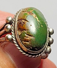 Vintage Navajo Fred Harvey Era Green Turquoise Sterling Silver Ring size 7 - Additional view 2
