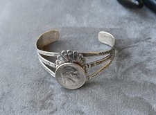 Vintage Navajo Sterling Silver Cuff w/ Shield & Arrow symbols Navajo Fred Harvey - Additional view 2