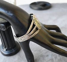 Vintage Navajo Sterling Silver Cuff w/ Shield & Arrow symbols Navajo Fred Harvey - Additional view 4