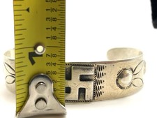 Native American Navajo Whirling Log Bracelet Pre Fred Harvey Era Sterling Cuff - Additional view 4