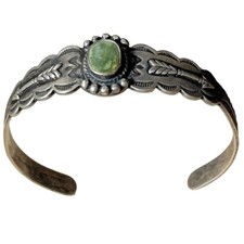 Detailed 1940s Fred Harvey Era Sterling Silver Cerrillos Turquoise Bracelet - Additional view 3