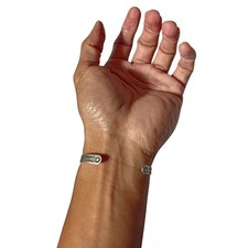 Detailed 1940s Fred Harvey Era Sterling Silver Cerrillos Turquoise Bracelet - Additional view 5