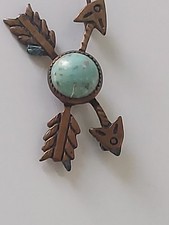 Fred Harvey Era Navajo Dine Turquoise Crossed Arrows Pin Brooch - Additional view 9