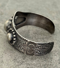 FRED HARVEY ERA Navajo CONCHO DOME THUNDERBIRDS Sterling Bracelet 38.5g 7.25 in - Additional view 4