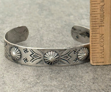 RARE FRED HARVEY ERA Navajo WHIRLING LOG Bow & Arrow OWL Silver Bracelet 6.6 in - Additional view 8