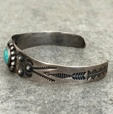 FRED HARVEY ERA Navajo Turquoise ARROWS Fluted Button Silver Bracelet 6.75 in - Additional view 5