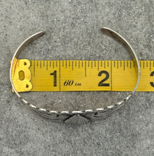 Vintage FRED HARVEY ERA Navajo ARROWHEAD REPOUSSE Snake Sterling Bracelet 6.6 in - Additional view 11