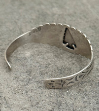 Vintage FRED HARVEY ERA Navajo ARROWHEAD REPOUSSE Snake Sterling Bracelet 6.6 in - Additional view 7