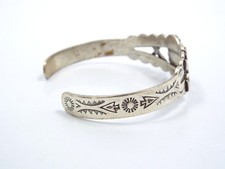 Fred Harvey Era Native American Sterling Silver Arrows & Turquoise Cuff Bracelet - Additional view 3