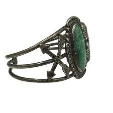Vintage Fred Harvey Era Wide Oval Turquoise w/Arrow Detail Sterling Silver Cuff - Additional view 2