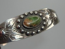 VINTAGE FRED HARVEY ERA NATIVE AMERICAN NAVAJO STERLING TURQUOISE CUFF BRACELET! - Additional view 4