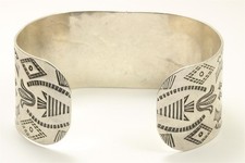 Vintage Navajo Sterling Silver Old Pawn Harvey Stamped Thunderbird Cuff Bracelet - Additional view 3