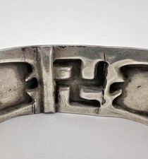 1920's Navajo Fred Harvey Silver Repousse Whirling Log Thunderbird Cuff Bracelet - Additional view 6