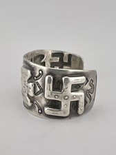 1920's Navajo Fred Harvey Silver Repousse Whirling Log Thunderbird Cuff Bracelet - Additional view 8