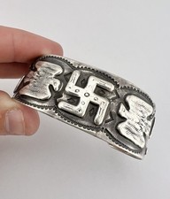 1920's Navajo Fred Harvey Silver Repousse Whirling Log Thunderbird Cuff Bracelet - Additional view 9