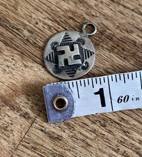 Vintage Navajo Whirling Log Silver Pendant Southwest Fred Harvey Era - Additional view 2