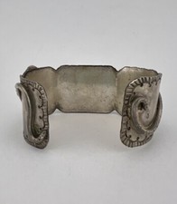 Early 1930's Navajo Coin Silver Morenci Turquoise Stamped Snake Cuff Bracelet - Additional view 5