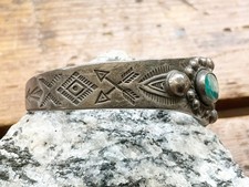 Vintage Old Pawn Fred Harvey Era Navajo Turquoise Sterling Silver Cuff Bracelet - Additional view 1