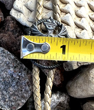 Vintage Southwestern Fred Harvey era bolo tie knifewing beige braided leather - Additional view 5