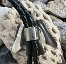 Vintage SOUTHWESTERN FRED HARVEY ERA bolo snake eye turquoise thunderbird 17.5