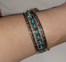FRED HARVEY Cuff Bracelet Nickle Silver CARINATED Petite SNAKE EYES TURQUOISE - Additional view 1