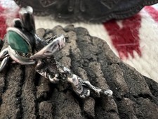 Vintage green turquoise STERLING SILVER NAPPING COWBOY CHARM .925 Fred Harvey 3g - Additional view 3