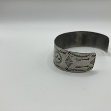 Vtg Fred Harvey era cuff bracelet, 1900 To 1940s, Nickel Silver Stamped, Navajo - Additional view 6