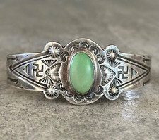 Old FRED HARVEY ERA Navajo Turquoise WHIRLING LOG REPOUSSE Sterling Bracelet